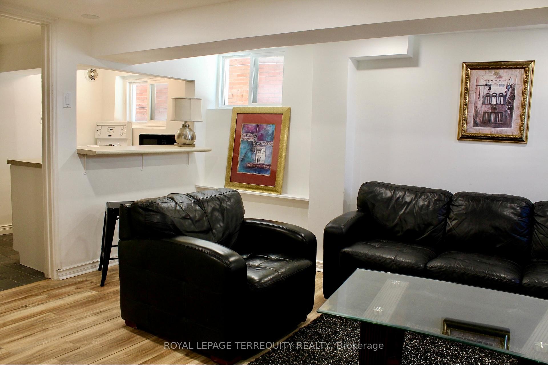 









140


Wolverleigh

Boulevard, LOWER,
Toronto,




ON
M4J 1R9

