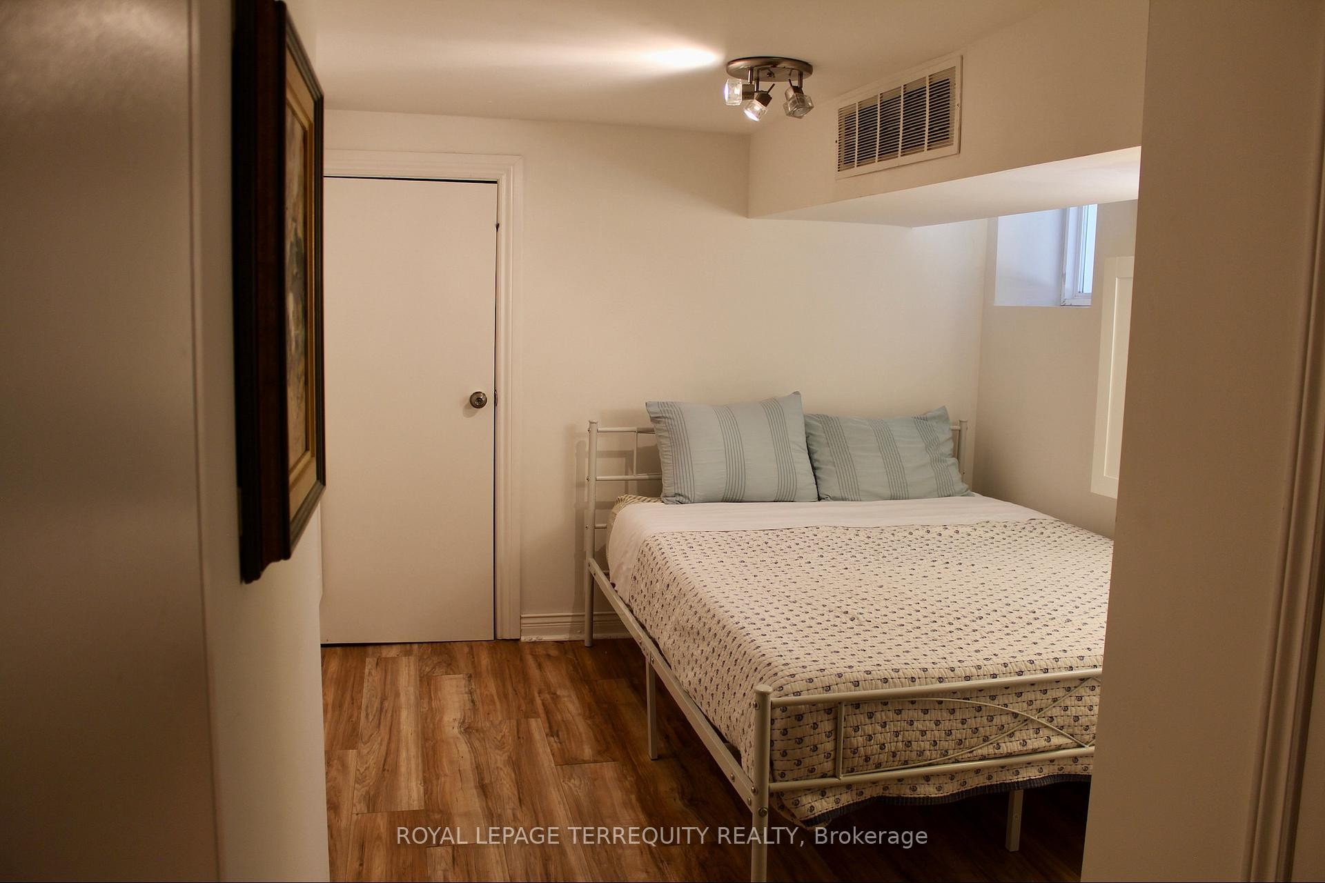 









140


Wolverleigh

Boulevard, LOWER,
Toronto,




ON
M4J 1R9

