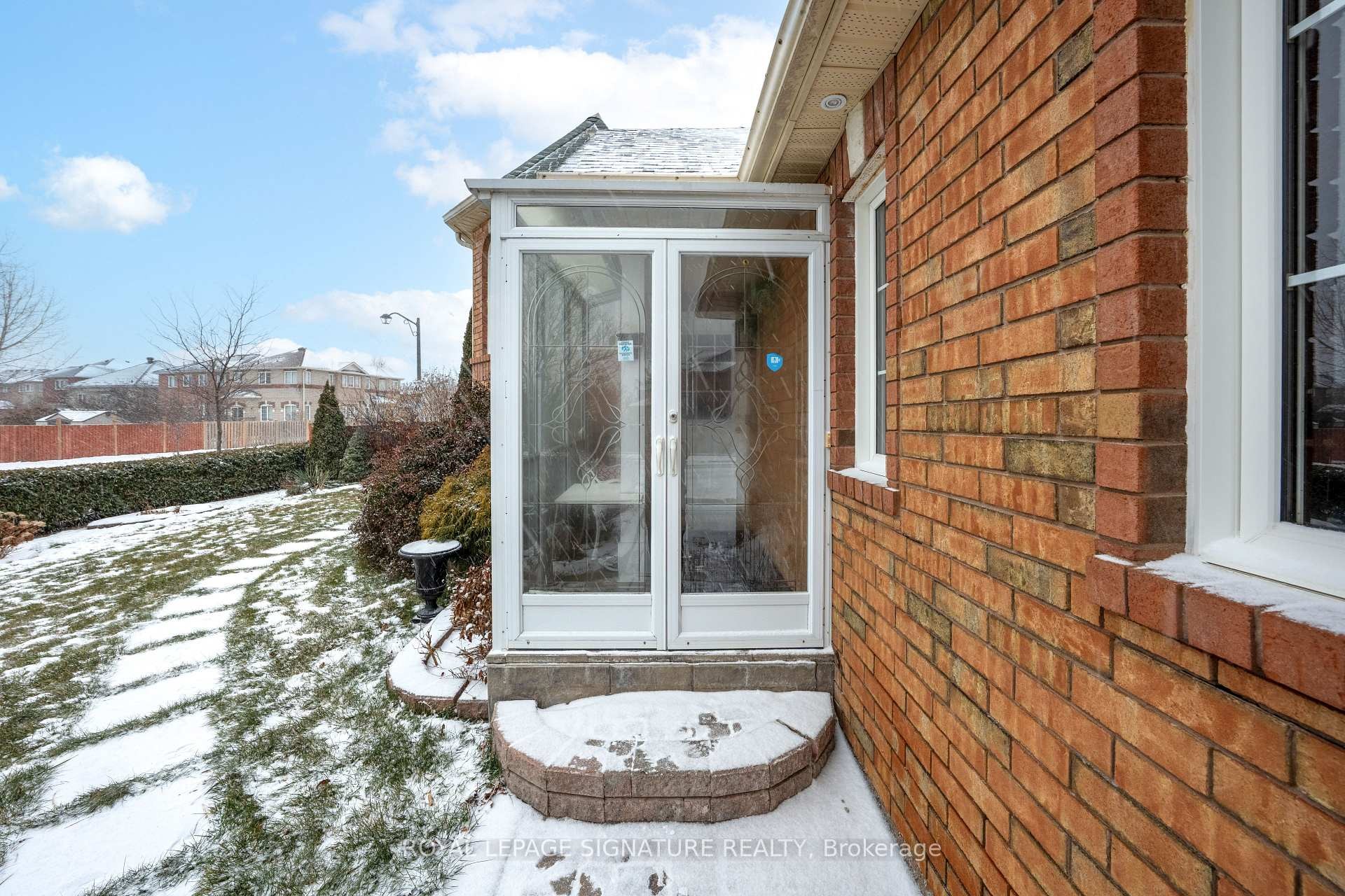 









687


Twain

Avenue,
Mississauga,




ON
L5W 1K7


