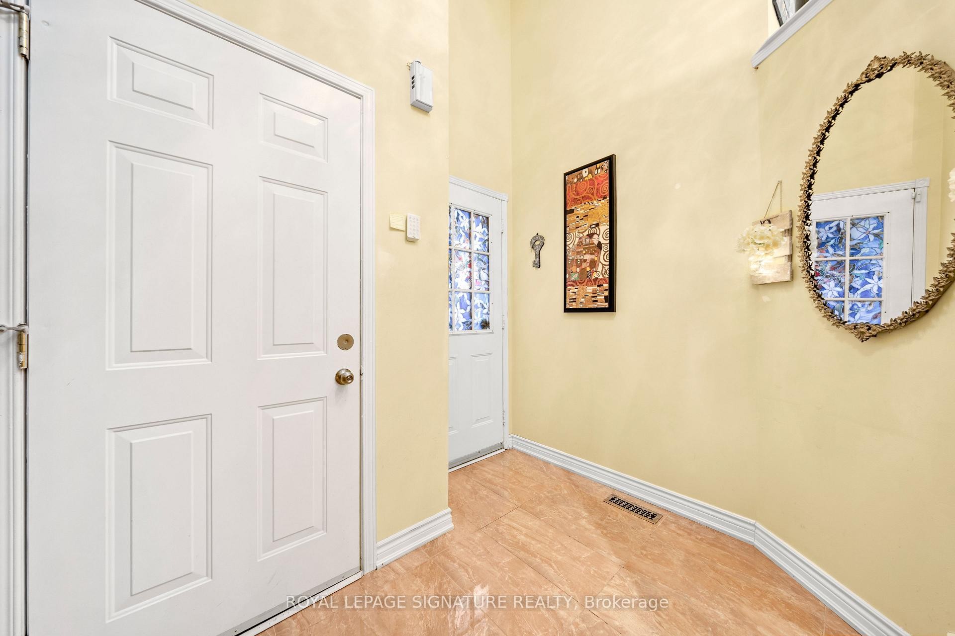 









687


Twain

Avenue,
Mississauga,




ON
L5W 1K7

