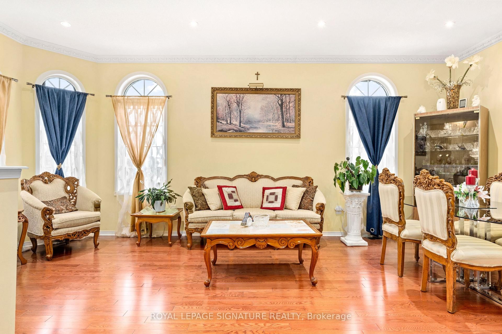 









687


Twain

Avenue,
Mississauga,




ON
L5W 1K7


