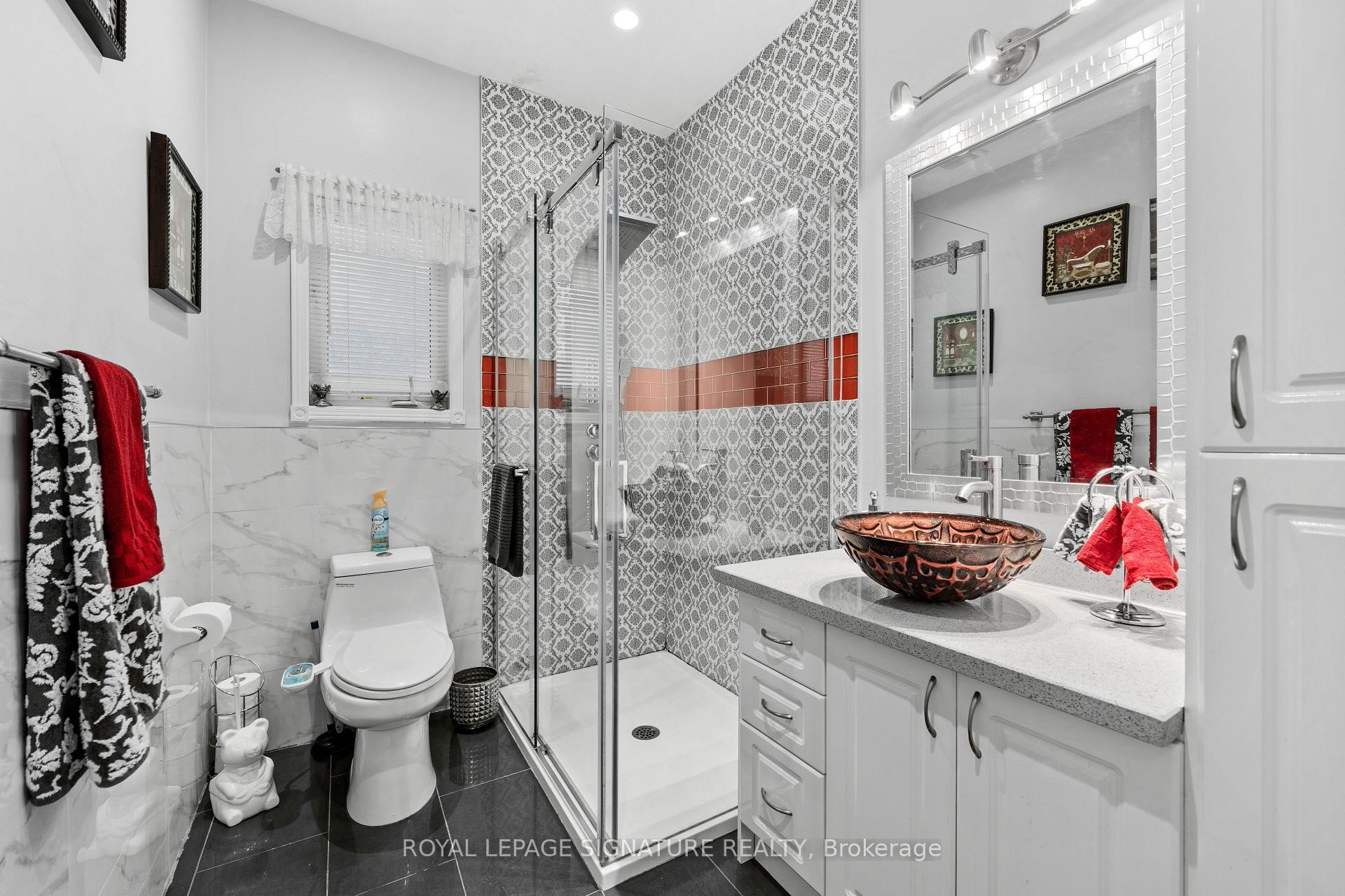 









687


Twain

Avenue,
Mississauga,




ON
L5W 1K7


