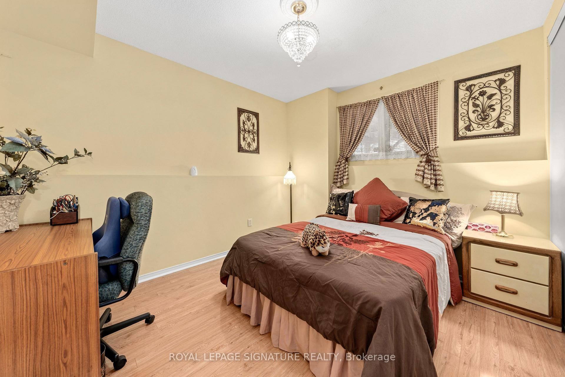 









687


Twain

Avenue,
Mississauga,




ON
L5W 1K7

