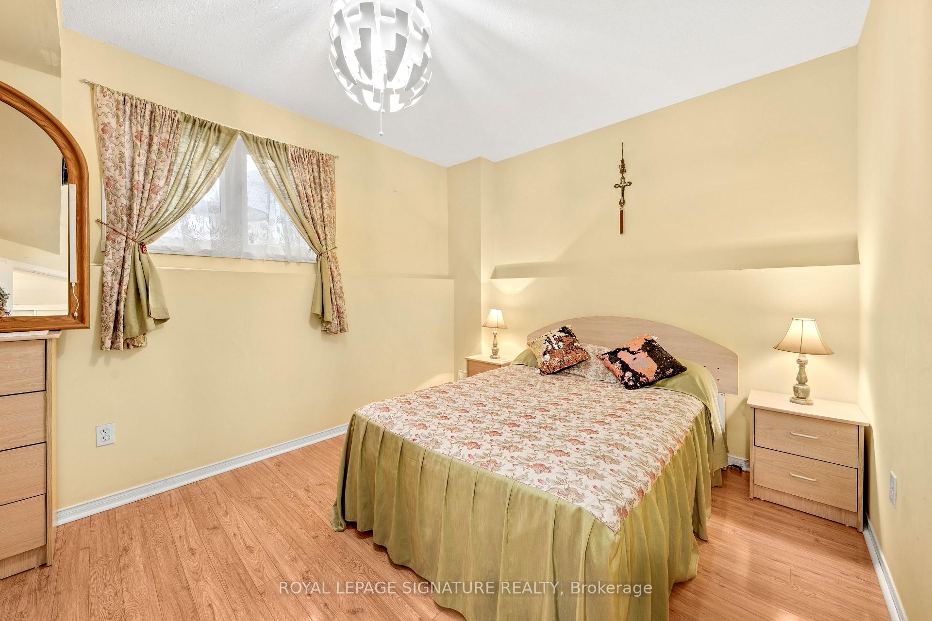 









687


Twain

Avenue,
Mississauga,




ON
L5W 1K7

