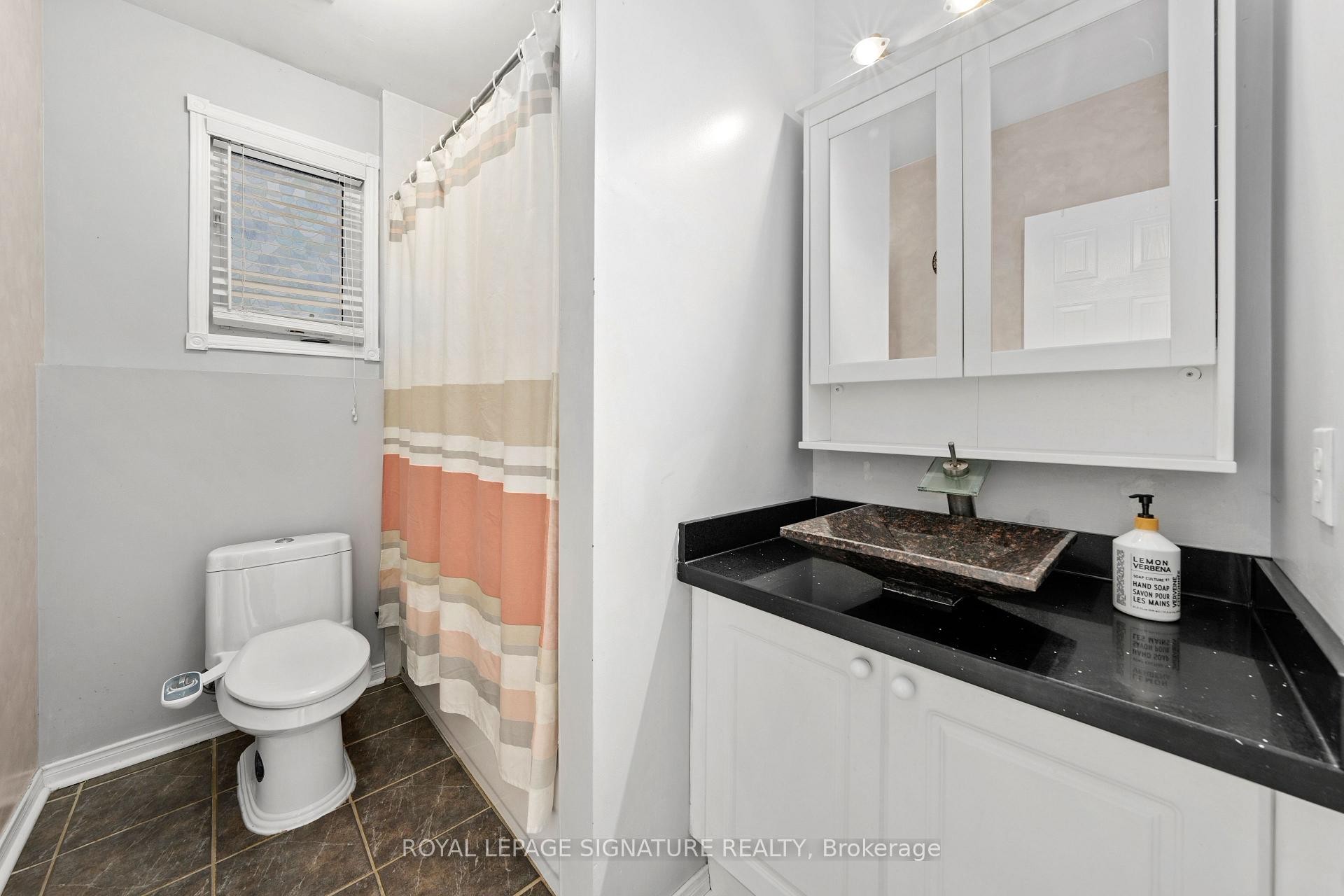 









687


Twain

Avenue,
Mississauga,




ON
L5W 1K7

