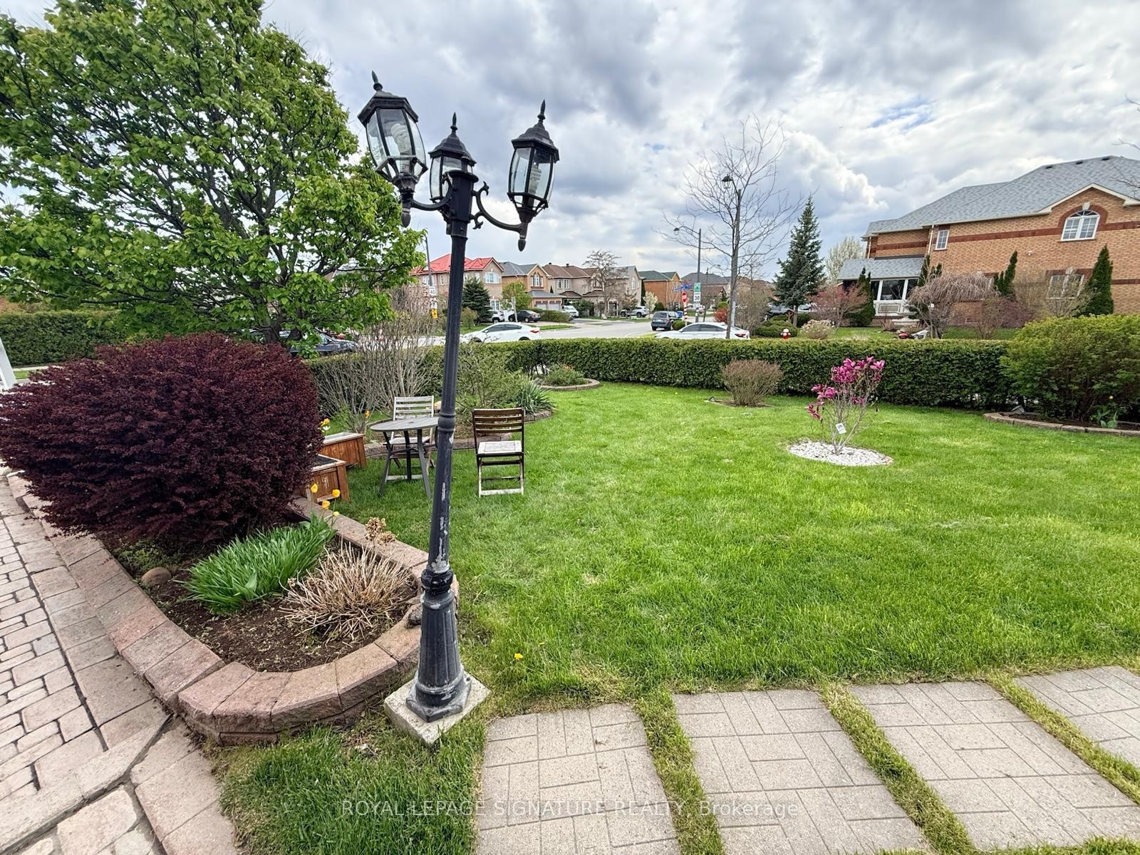 









687


Twain

Avenue,
Mississauga,




ON
L5W 1K7


