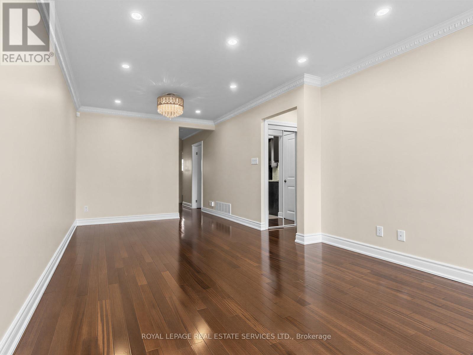 












44 CARACAS ROAD

,
Toronto,




Ontario
M2K1A9

