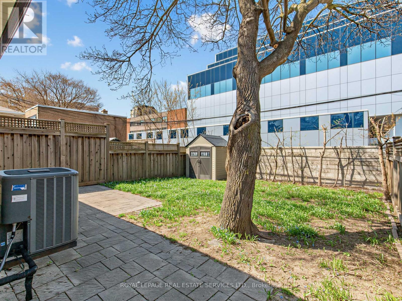 












44 CARACAS ROAD

,
Toronto,




Ontario
M2K1A9

