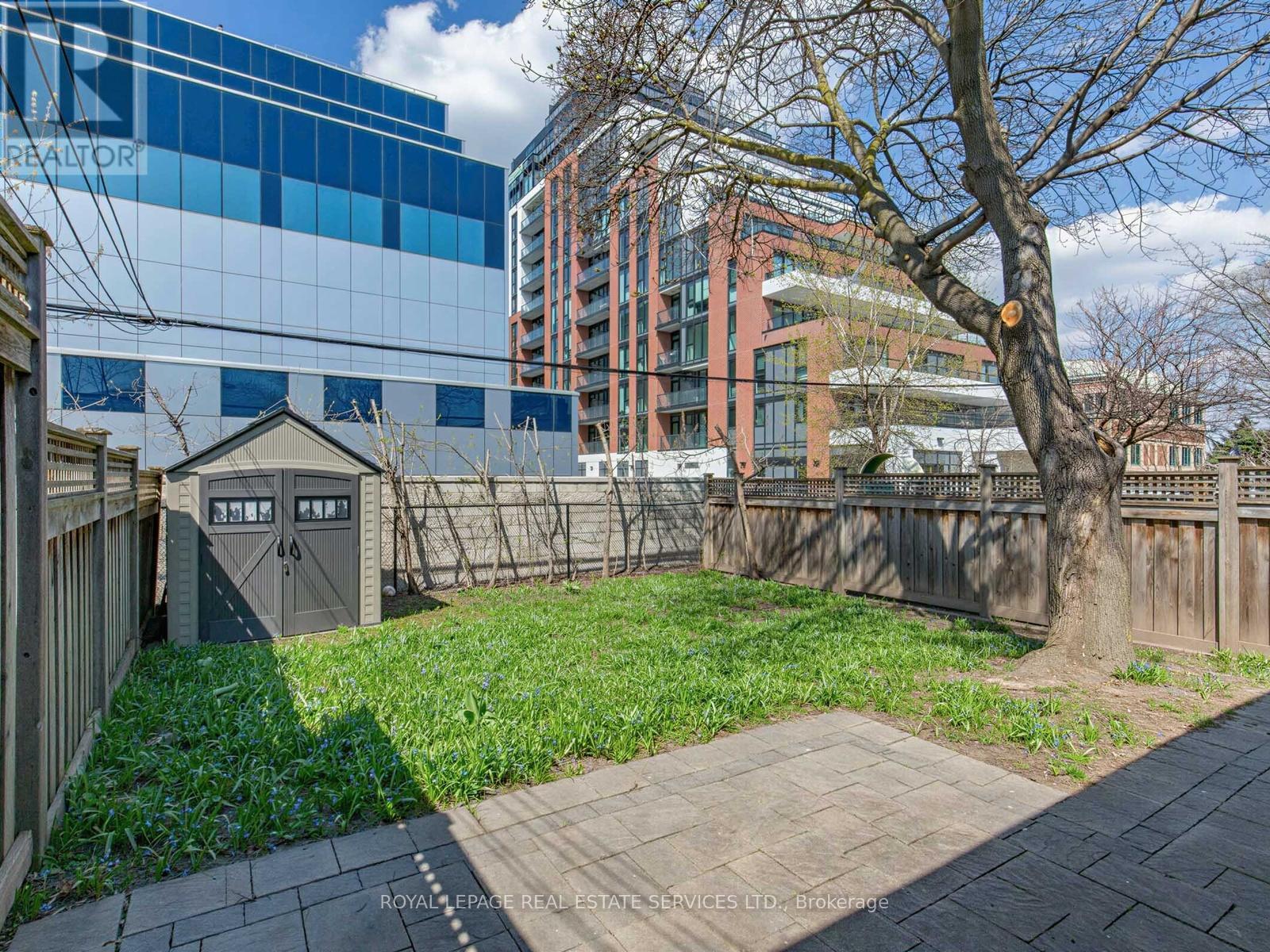 












44 CARACAS ROAD

,
Toronto,




Ontario
M2K1A9

