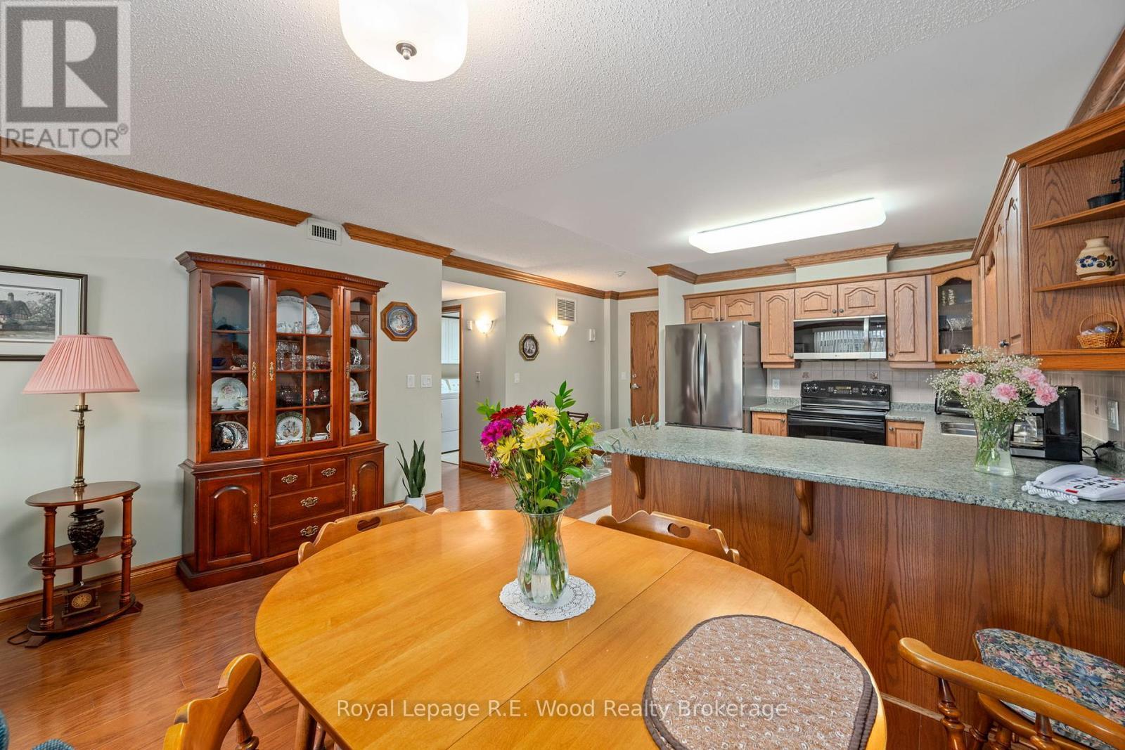 












205 - 80 BRIDGE STREET E

,
Tillsonburg,




Ontario
N4G1T2

