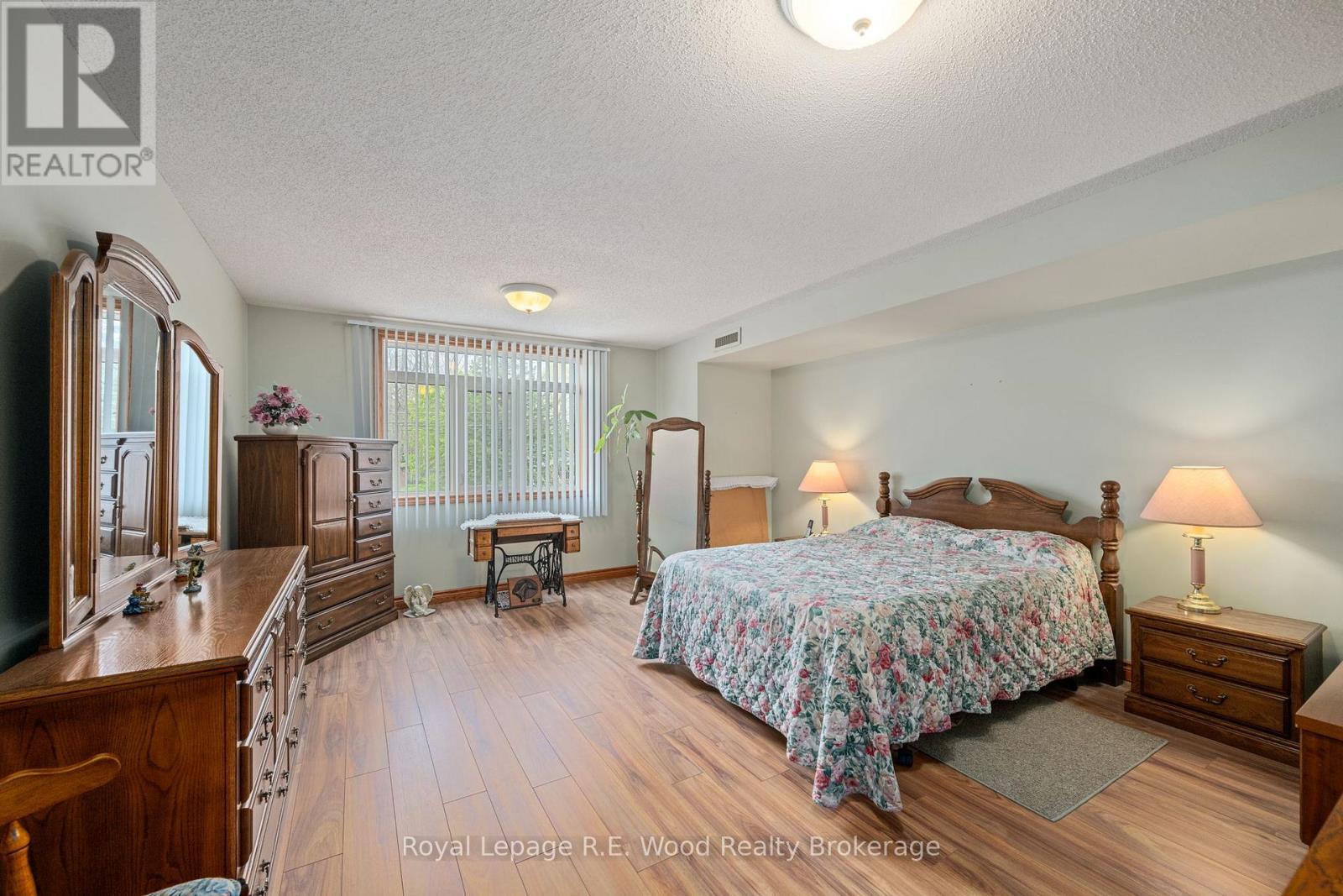 












205 - 80 BRIDGE STREET E

,
Tillsonburg,




Ontario
N4G1T2

