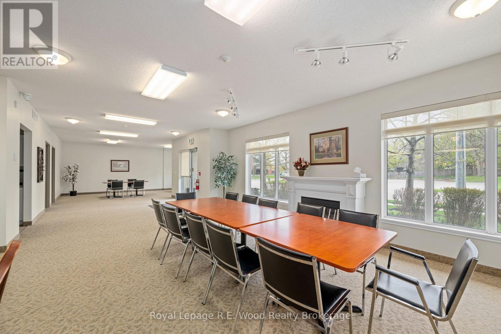 












205 - 80 BRIDGE STREET E

,
Tillsonburg,




Ontario
N4G1T2

