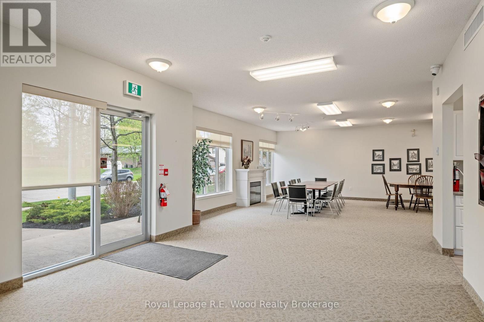 












205 - 80 BRIDGE STREET E

,
Tillsonburg,




Ontario
N4G1T2

