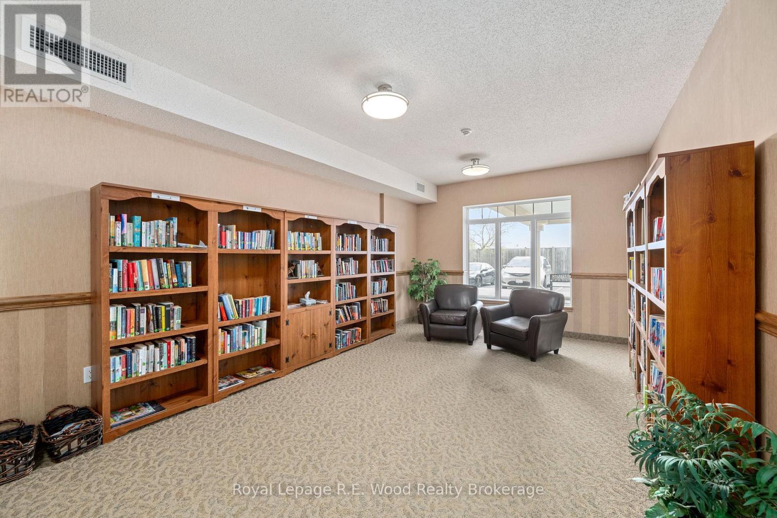 












205 - 80 BRIDGE STREET E

,
Tillsonburg,




Ontario
N4G1T2

