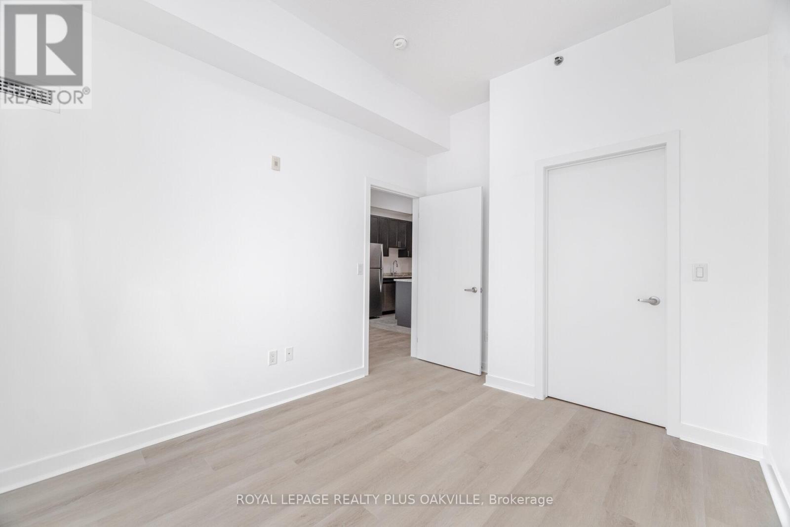 












804 - 2486 OLD BRONTE ROAD

,
Oakville,




Ontario
L6M0Y4

