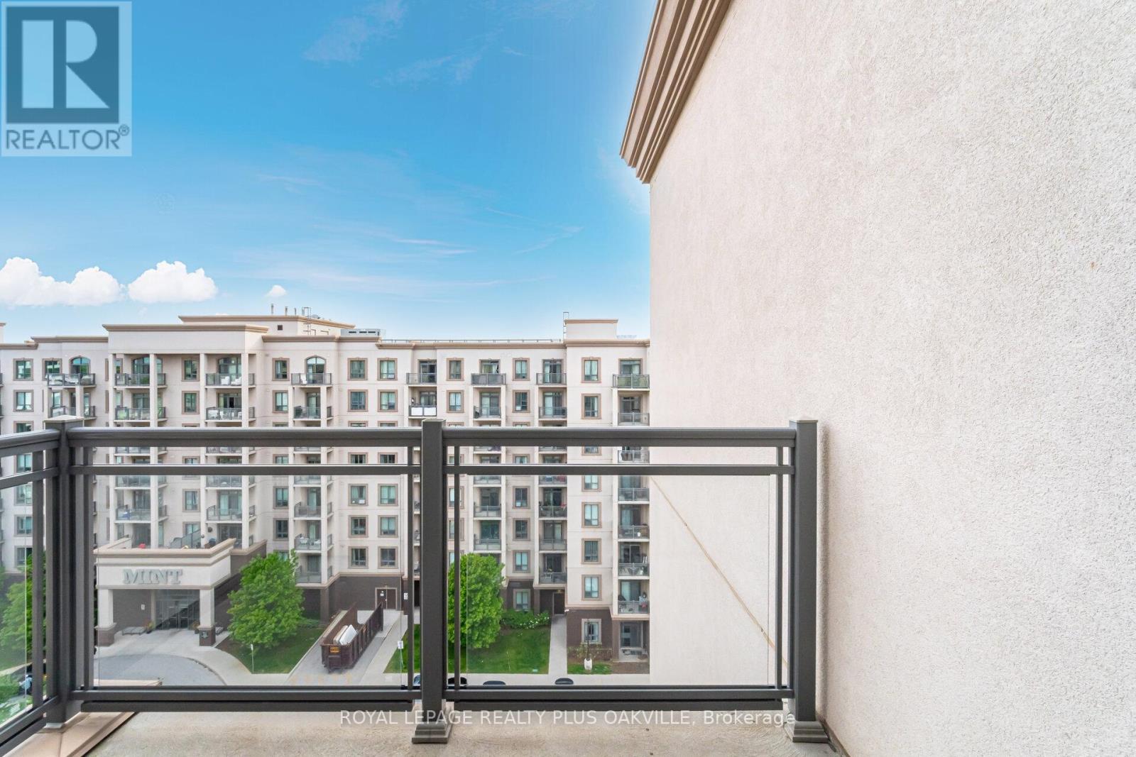 












804 - 2486 OLD BRONTE ROAD

,
Oakville,




Ontario
L6M0Y4


