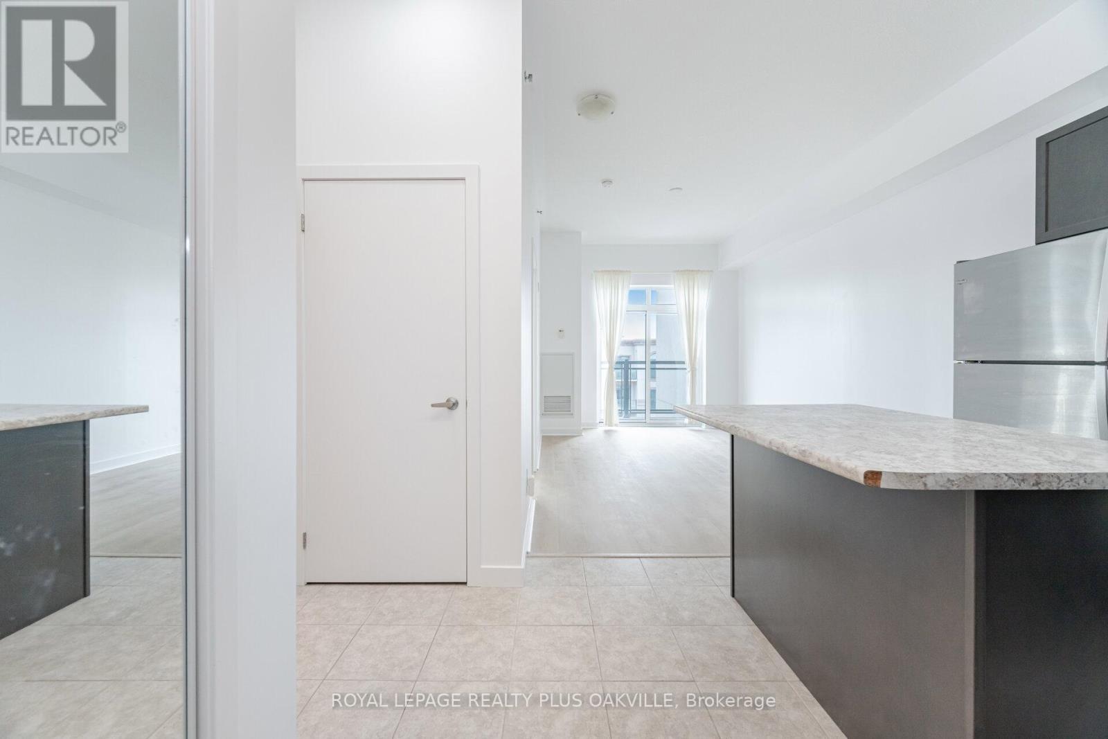 












804 - 2486 OLD BRONTE ROAD

,
Oakville,




Ontario
L6M0Y4

