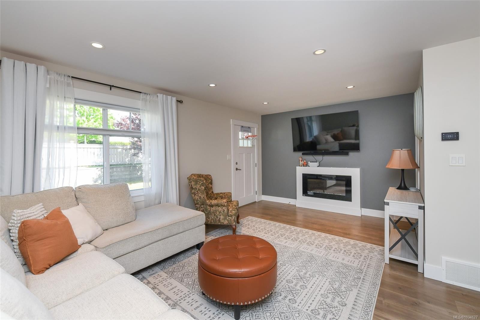 









2485


Idiens

Way, 104,
Courtenay,




BC
V9N 9J4


