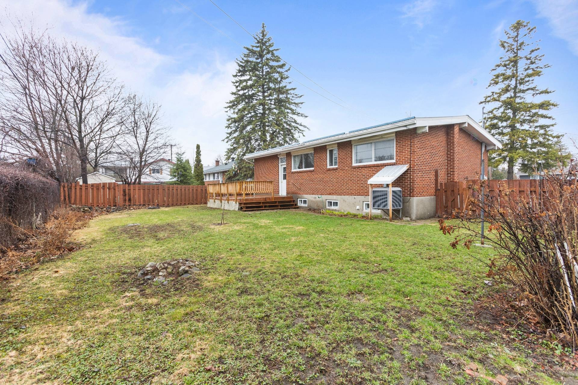 









112


Av. Douglas-Shand

,
Pointe-Claire,




QC
H9R2B6

