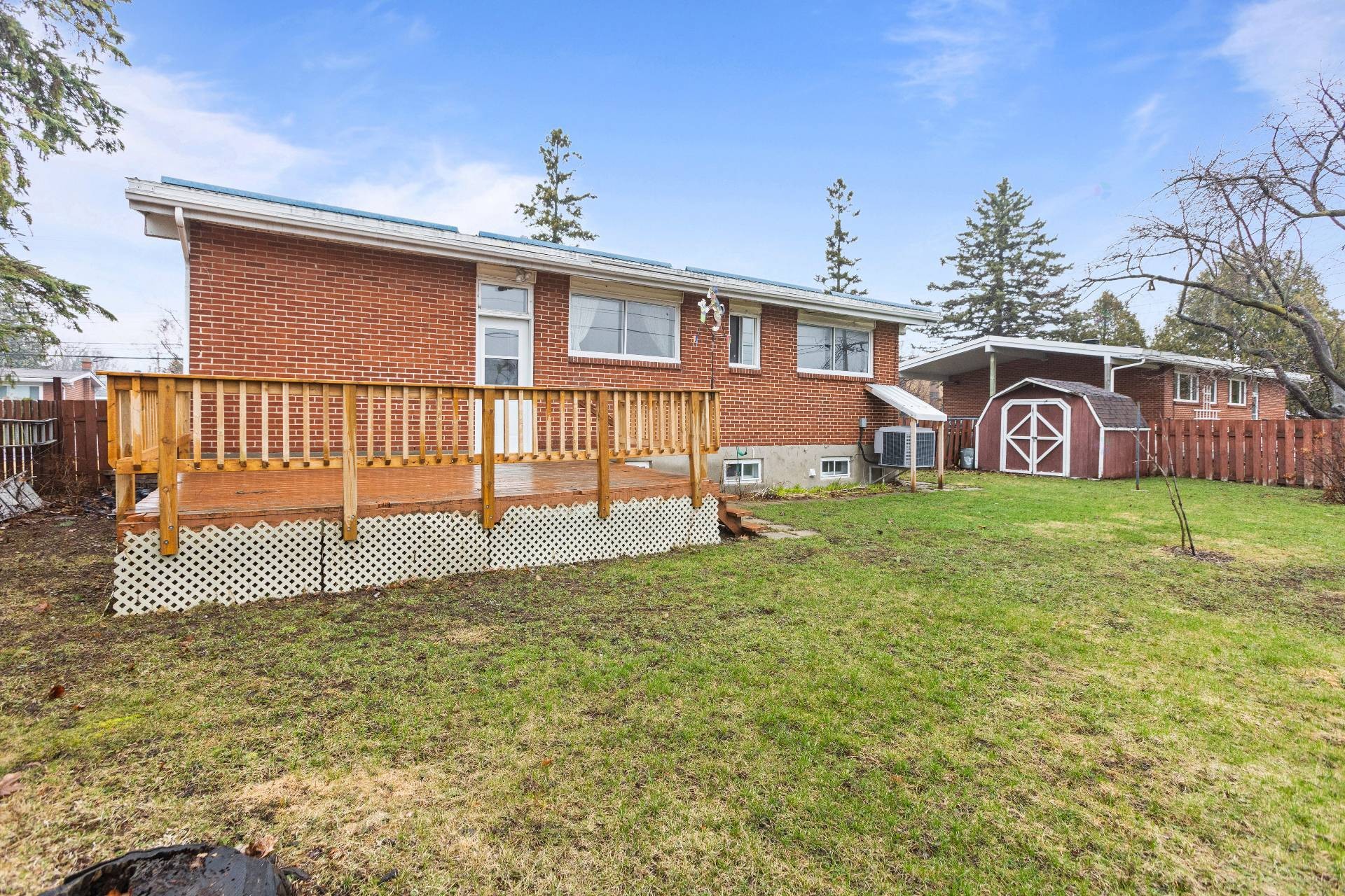 









112


Av. Douglas-Shand

,
Pointe-Claire,




QC
H9R2B6

