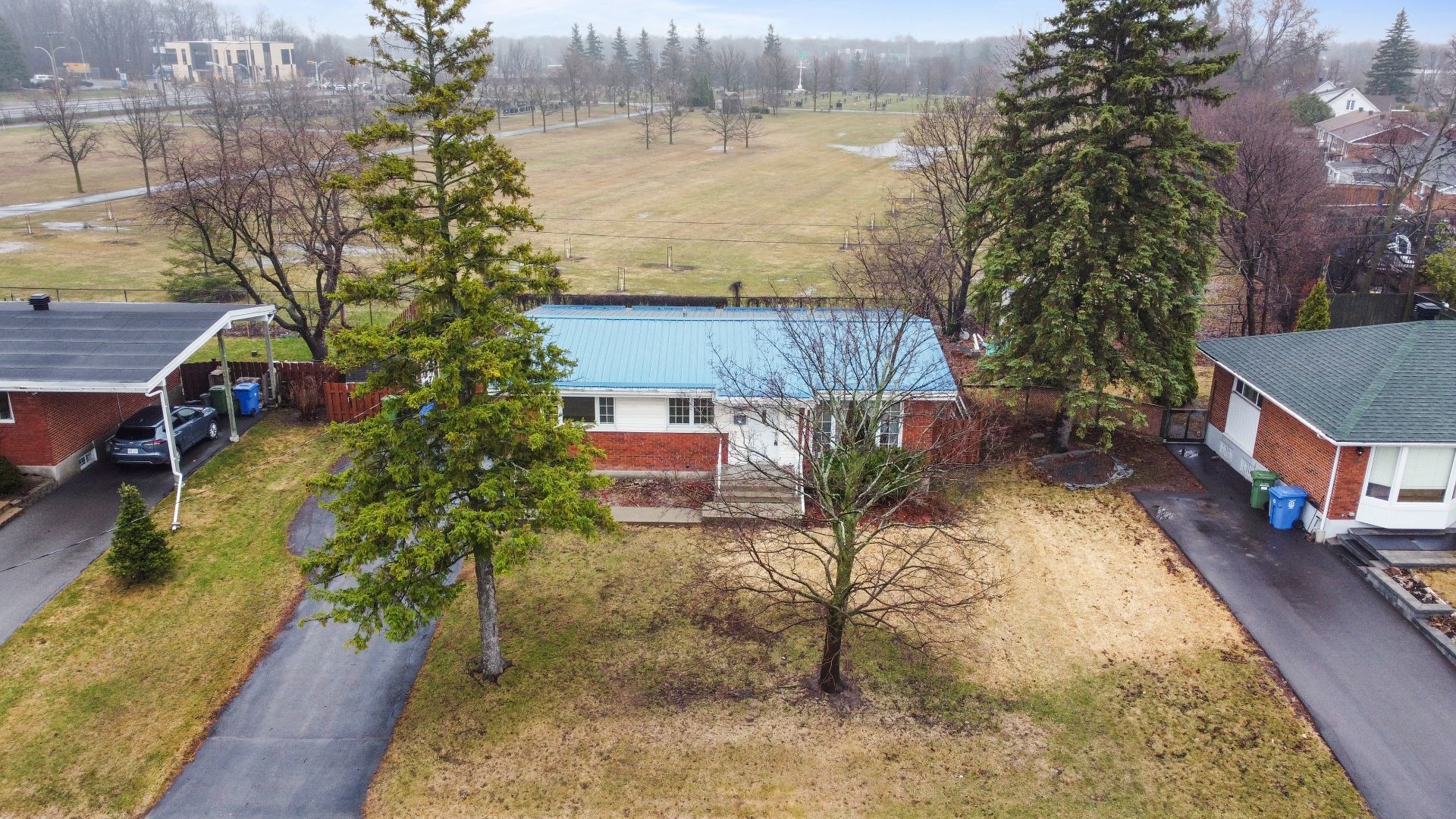 









112


Av. Douglas-Shand

,
Pointe-Claire,




QC
H9R2B6

