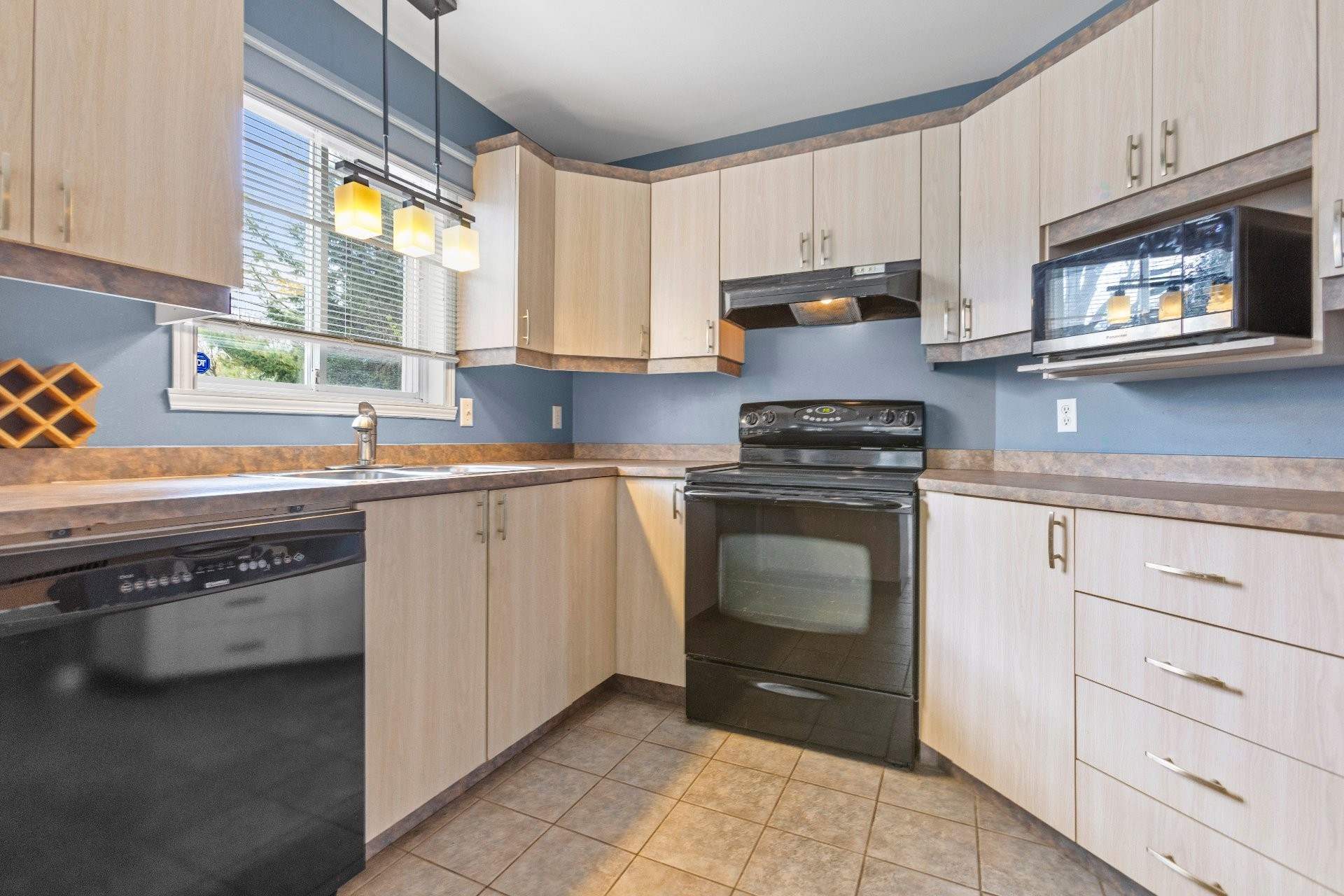 









1262


Boul. Virginie-Roy

,
Notre-Dame-de-l'Île-Perrot,




QC
J7V8Z9

