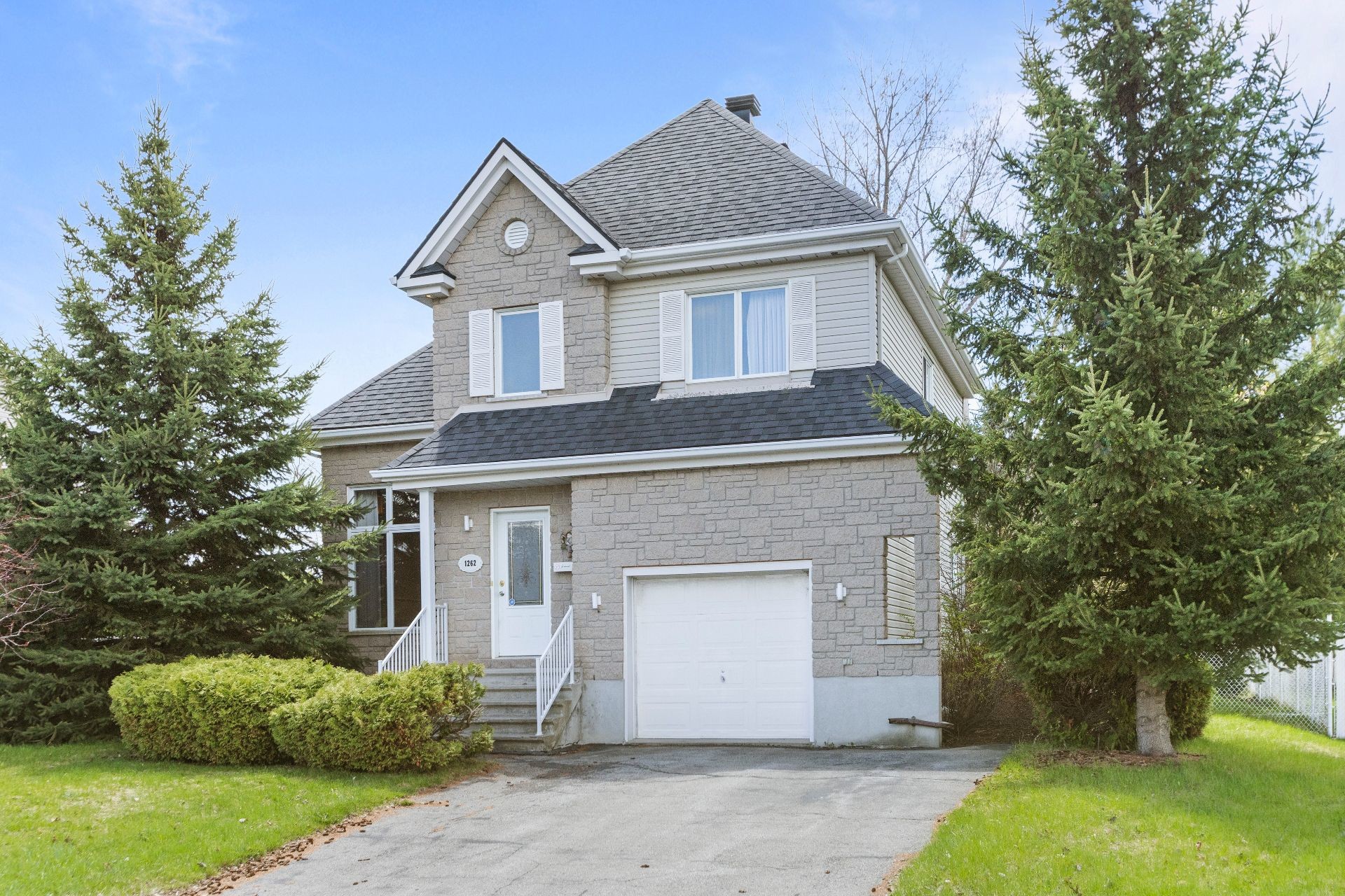 









1262


Boul. Virginie-Roy

,
Notre-Dame-de-l'Île-Perrot,




QC
J7V8Z9

