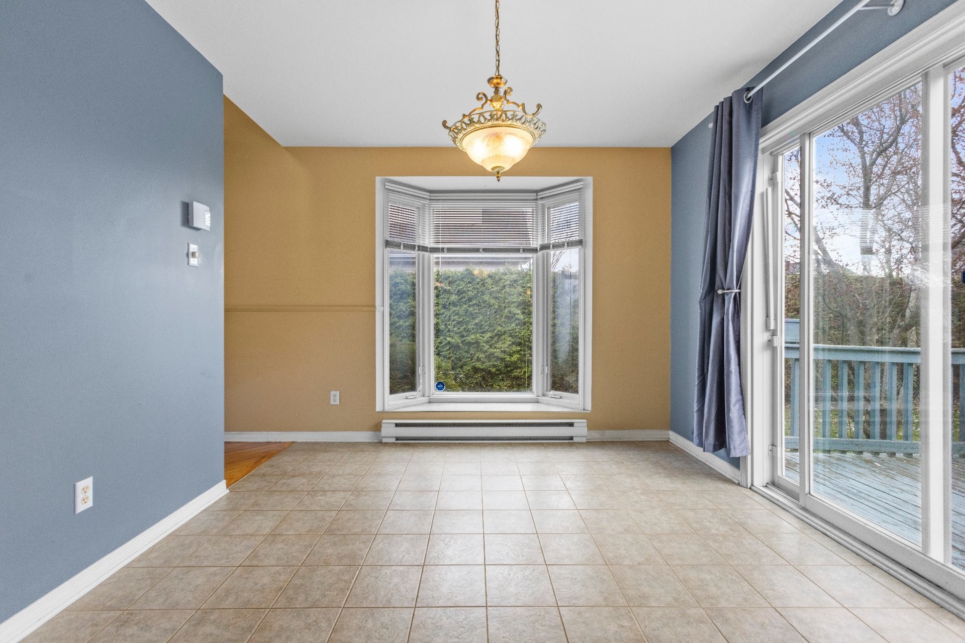 









1262


Boul. Virginie-Roy

,
Notre-Dame-de-l'Île-Perrot,




QC
J7V8Z9

