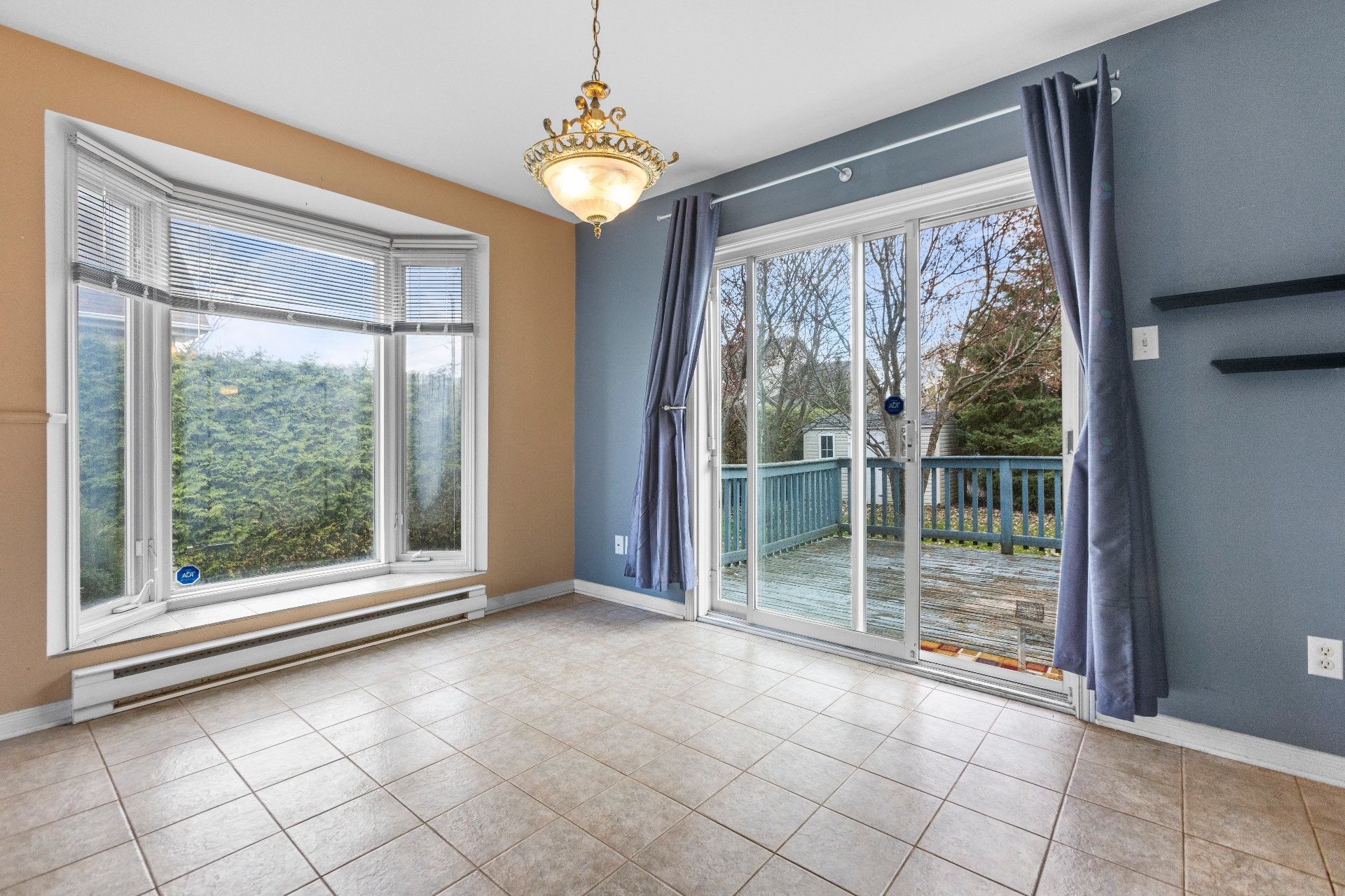 









1262


Boul. Virginie-Roy

,
Notre-Dame-de-l'Île-Perrot,




QC
J7V8Z9

