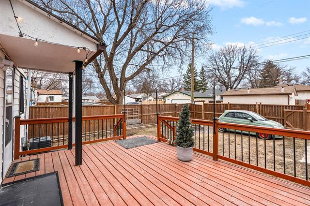









938


Talbot

AVE,
Winnipeg,




MB
R2L 0T2

