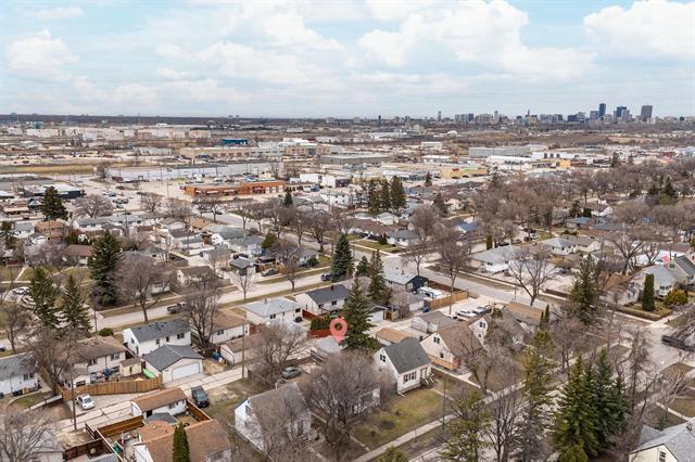 









938


Talbot

AVE,
Winnipeg,




MB
R2L 0T2

