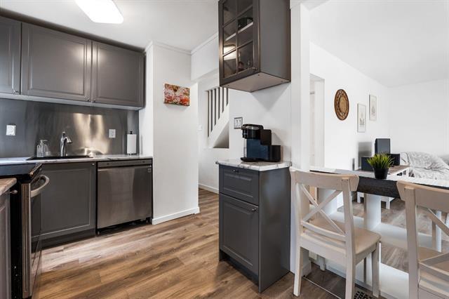 









938


Talbot

AVE,
Winnipeg,




MB
R2L 0T2

