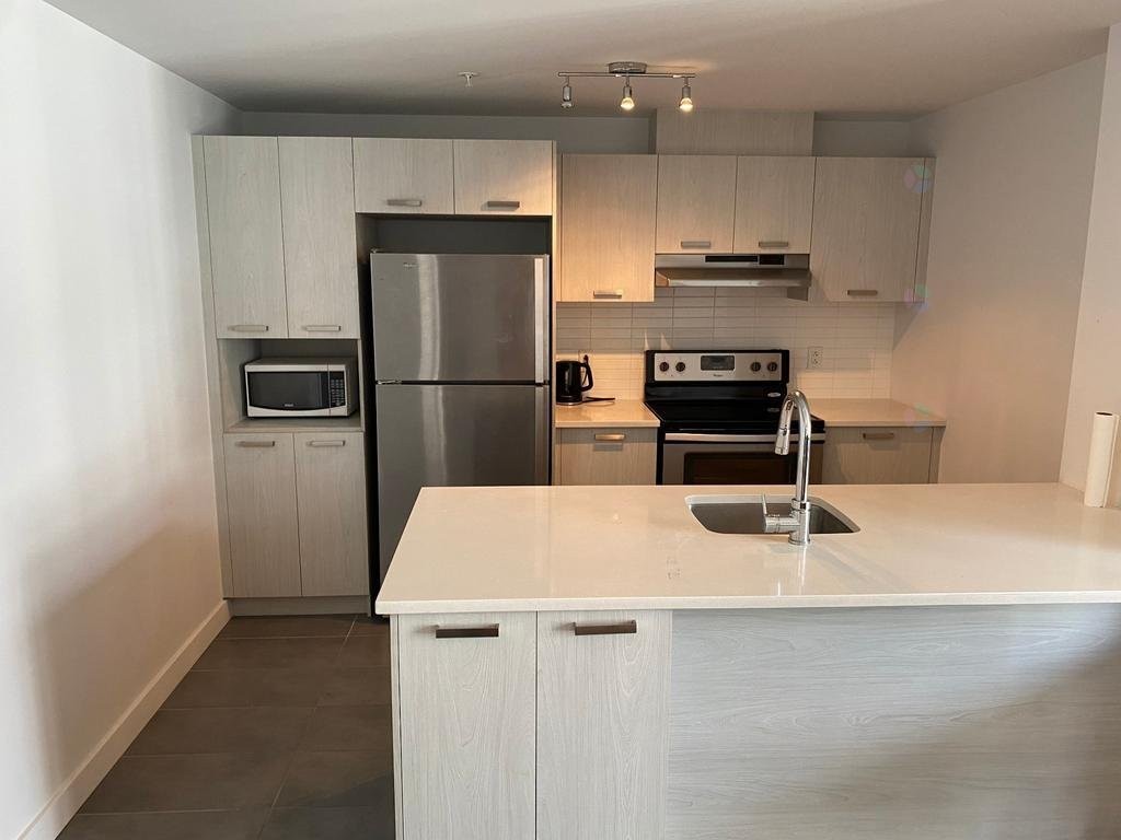 









7051


Rue Allard

, 1103,
Montréal (LaSalle),




QC
H8N0E2

