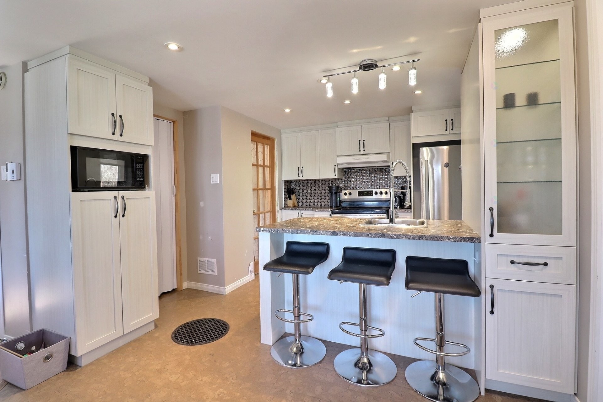 









3571


Boul. du Saguenay

,
Saguenay (Jonquière),




QC
G7X1G9

