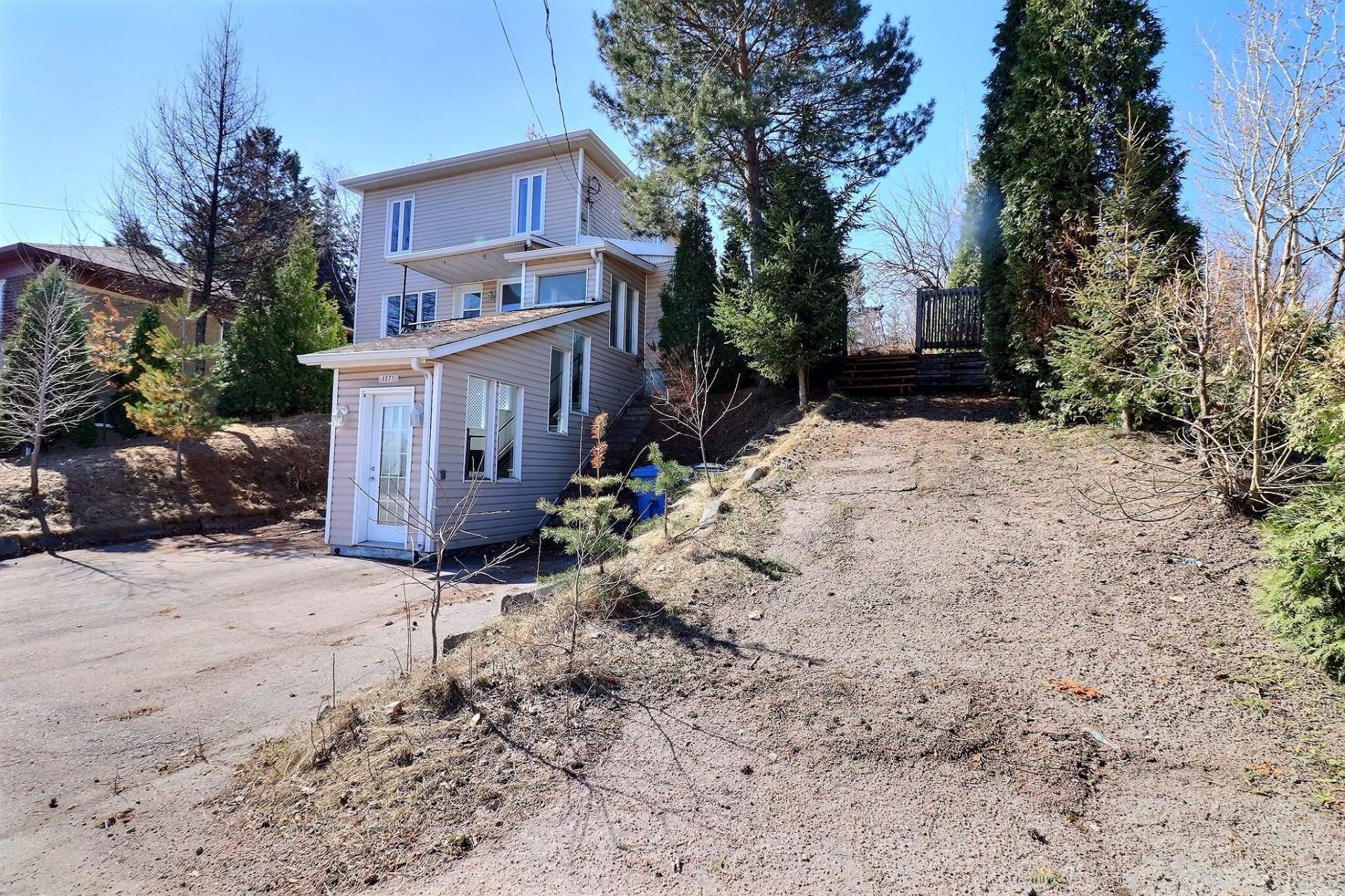 









3571


Boul. du Saguenay

,
Saguenay (Jonquière),




QC
G7X1G9

