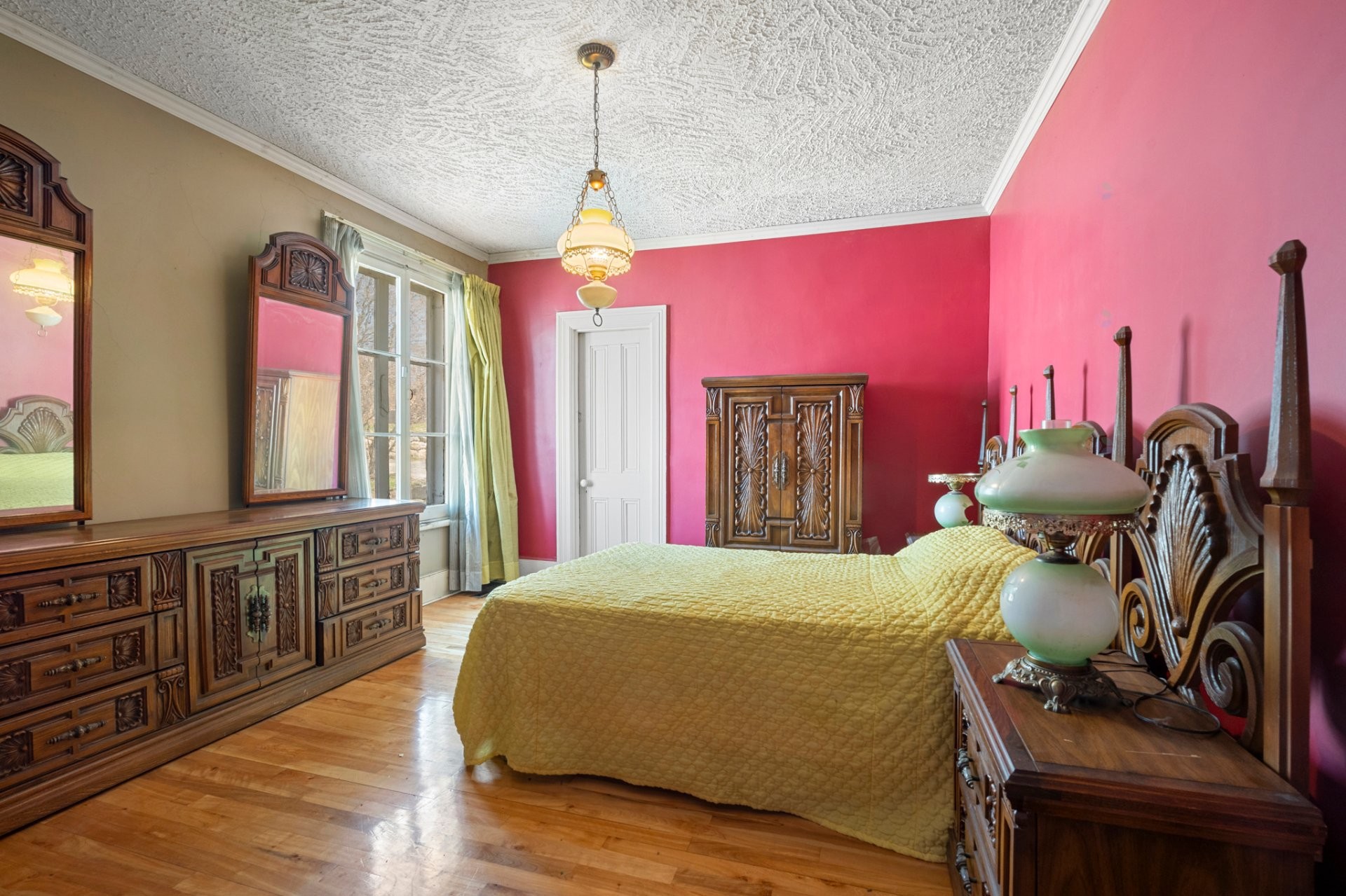 









630Z


Rue de New Glasgow

,
Sainte-Sophie,




QC
J5J2V7

