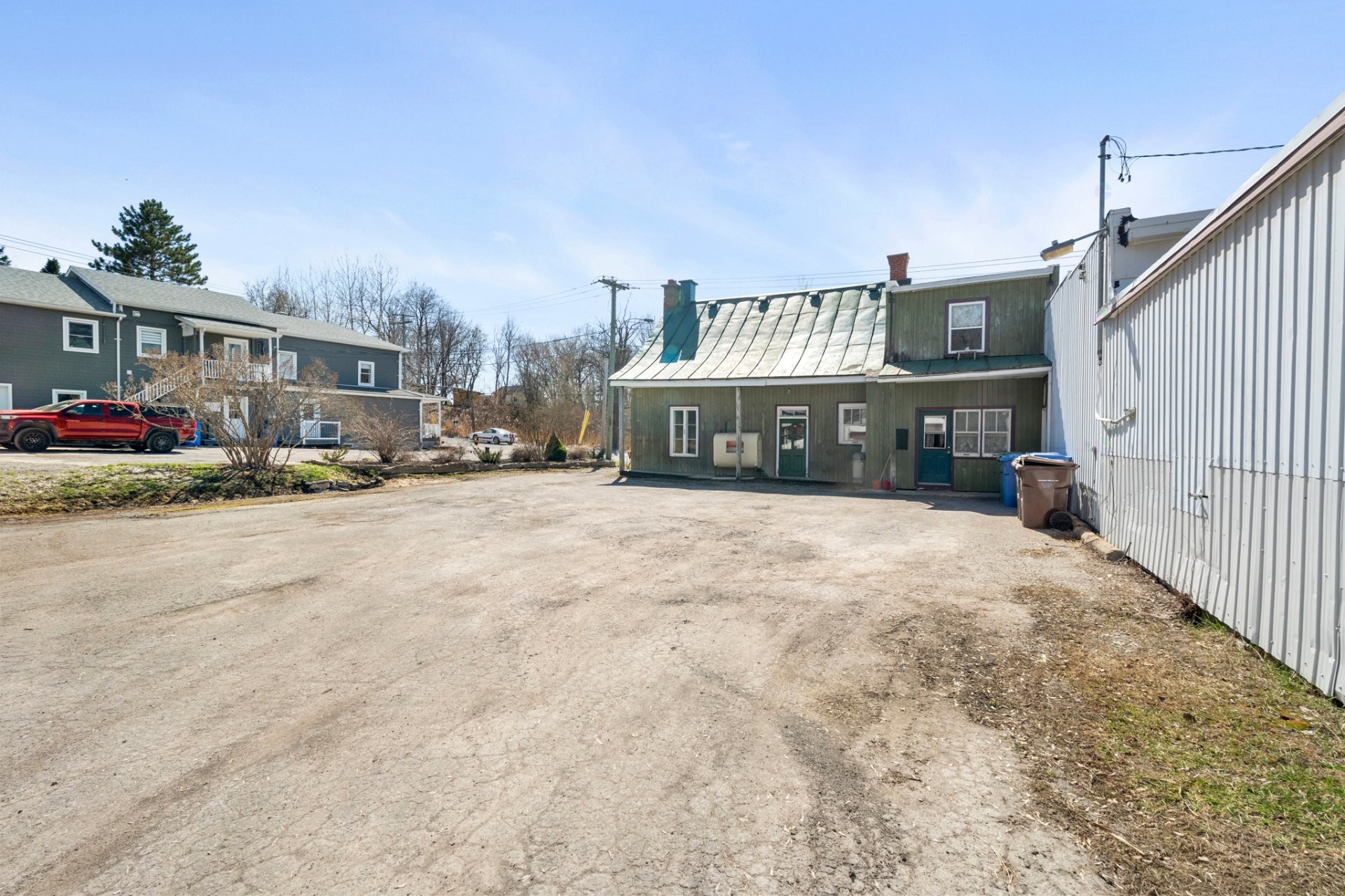 









630Z


Rue de New Glasgow

,
Sainte-Sophie,




QC
J5J2V7

