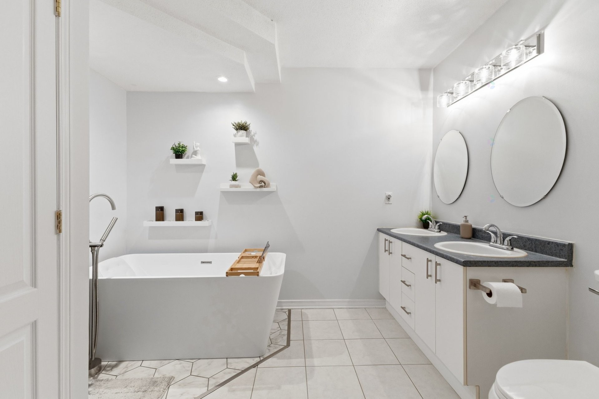 









60


Rue Norval-Jones

,
Gatineau (Aylmer),




QC
J9H7H3

