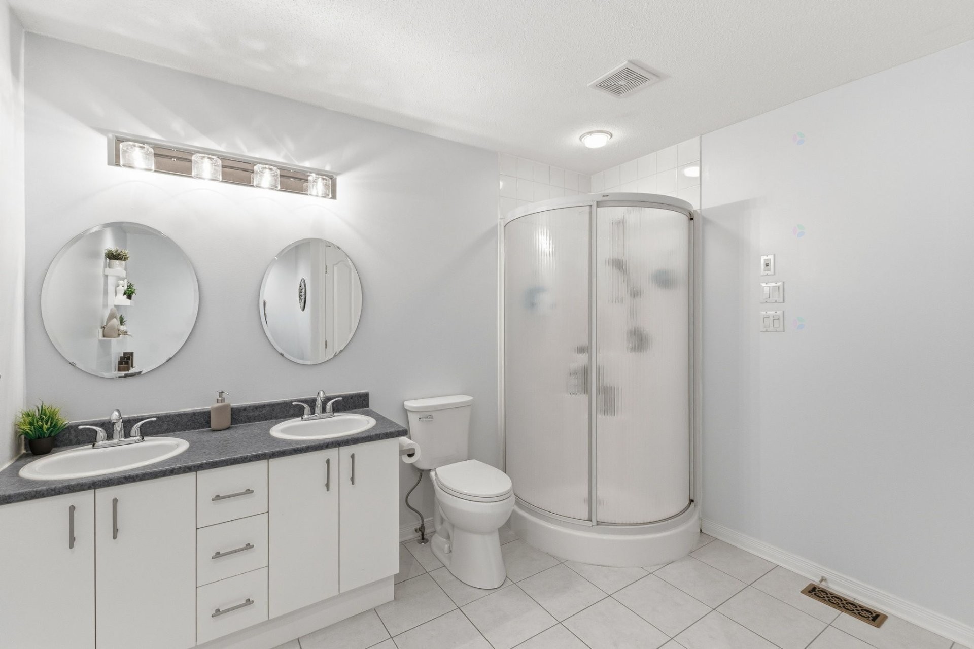 









60


Rue Norval-Jones

,
Gatineau (Aylmer),




QC
J9H7H3

