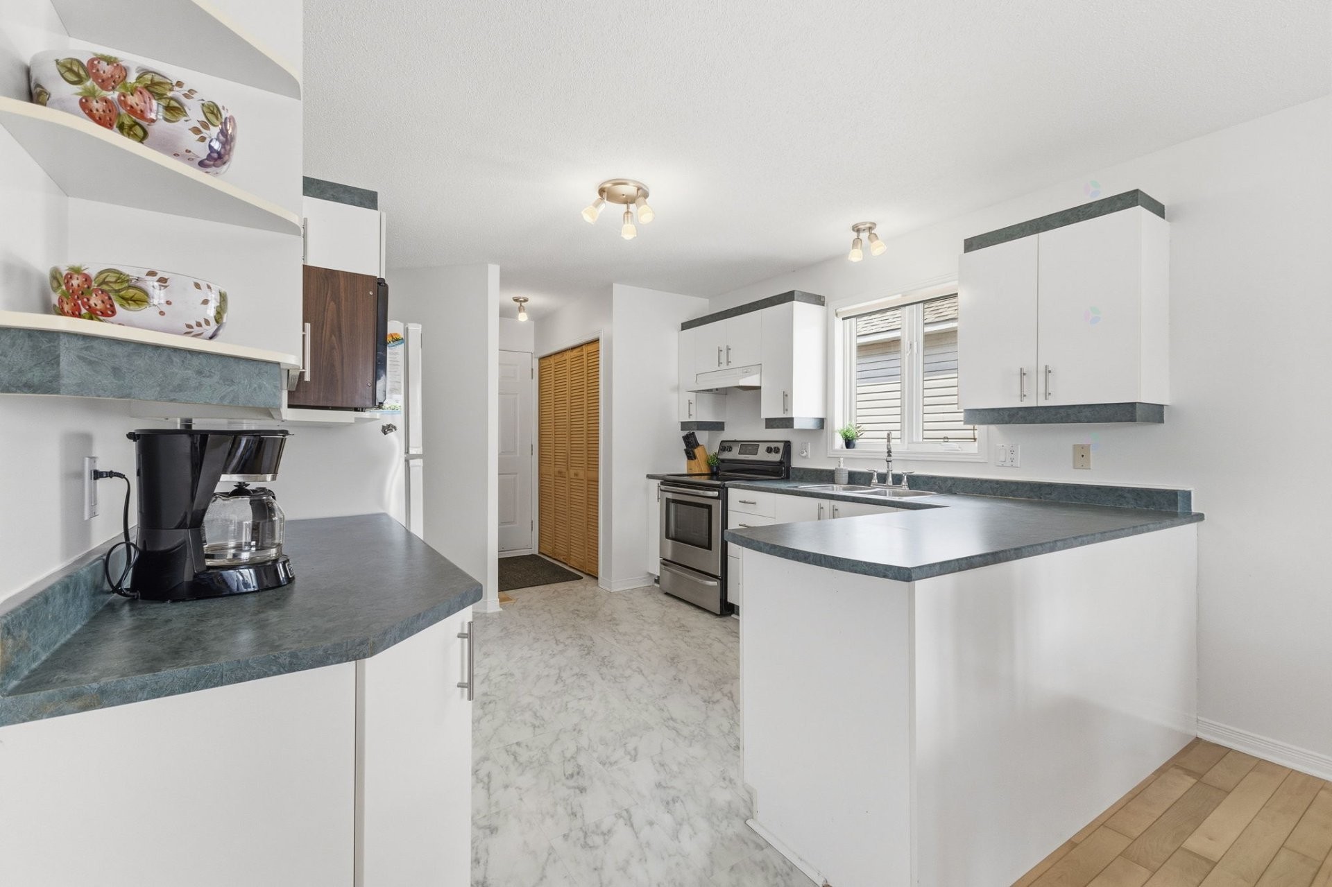 









60


Rue Norval-Jones

,
Gatineau (Aylmer),




QC
J9H7H3


