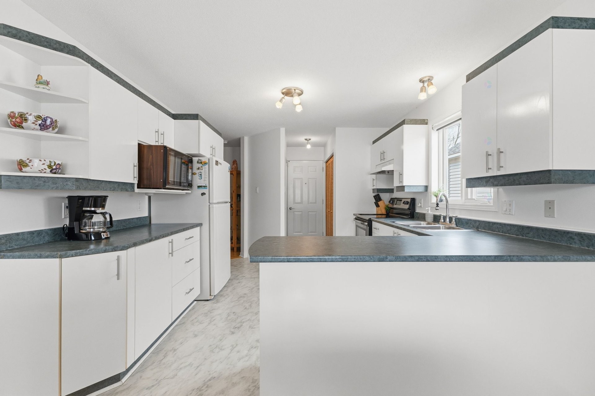 









60


Rue Norval-Jones

,
Gatineau (Aylmer),




QC
J9H7H3

