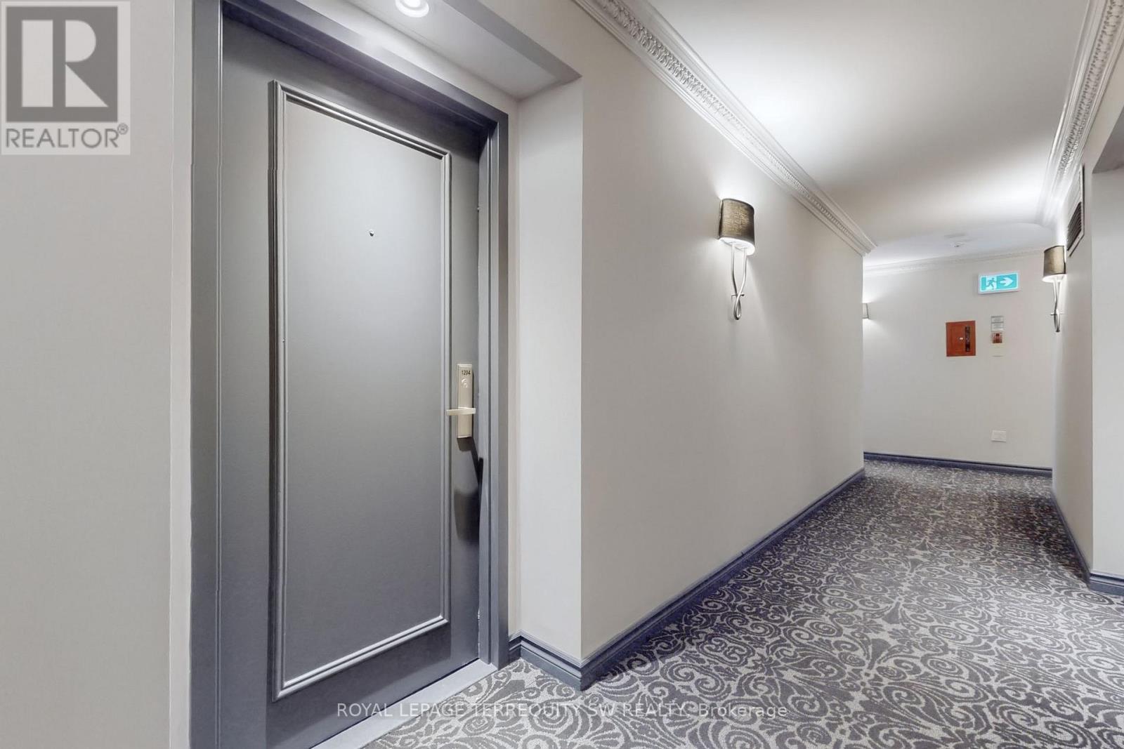 












2001 - 71 SIMCOE STREET

,
Toronto,




Ontario
M5J2S9

