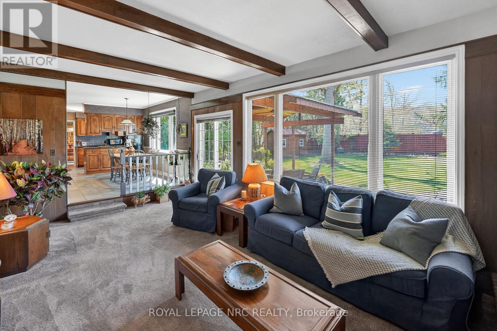 












10 BRIARFIELD CRESCENT

,
St. Catharines (Glendale/Glenridge),




Ontario
L2T3T5

