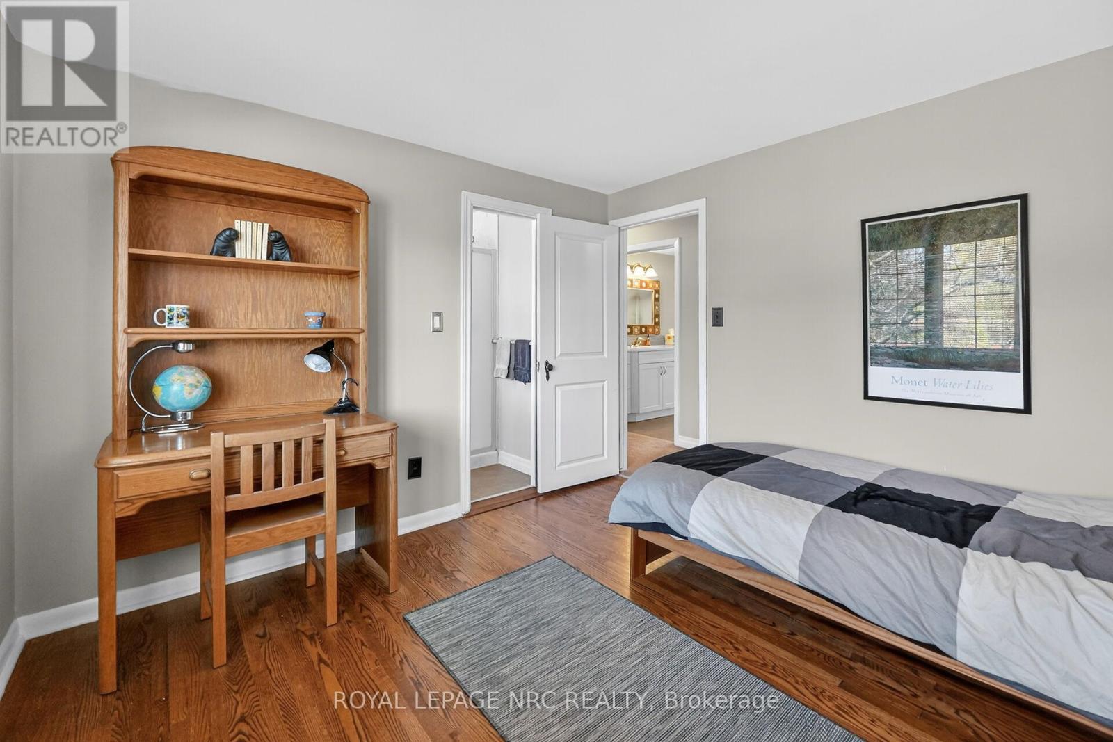 












10 BRIARFIELD CRESCENT

,
St. Catharines (Glendale/Glenridge),




Ontario
L2T3T5

