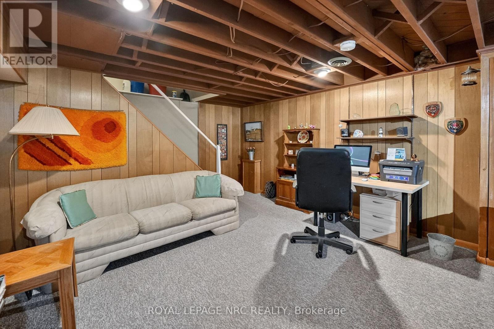 












10 BRIARFIELD CRESCENT

,
St. Catharines (Glendale/Glenridge),




Ontario
L2T3T5

