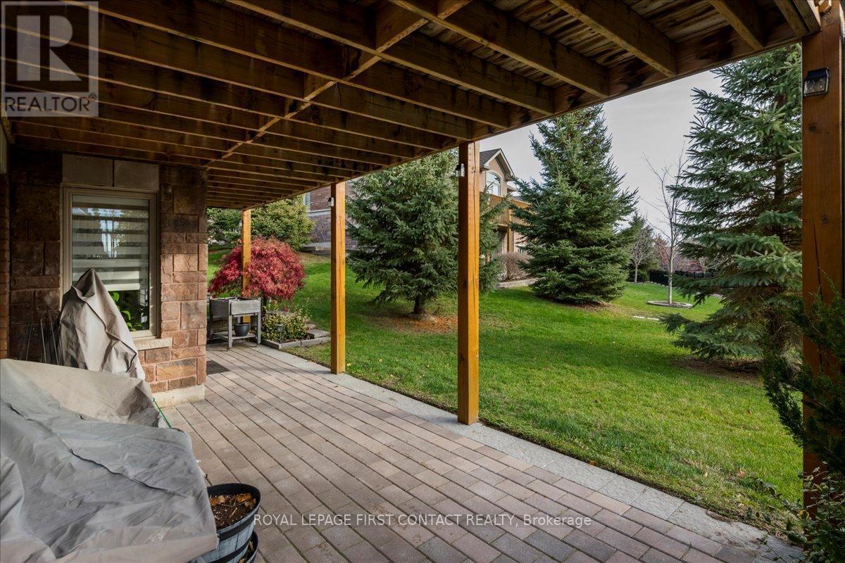 












222 RIDGE WAY

,
New Tecumseth,




Ontario
L9R0H2

