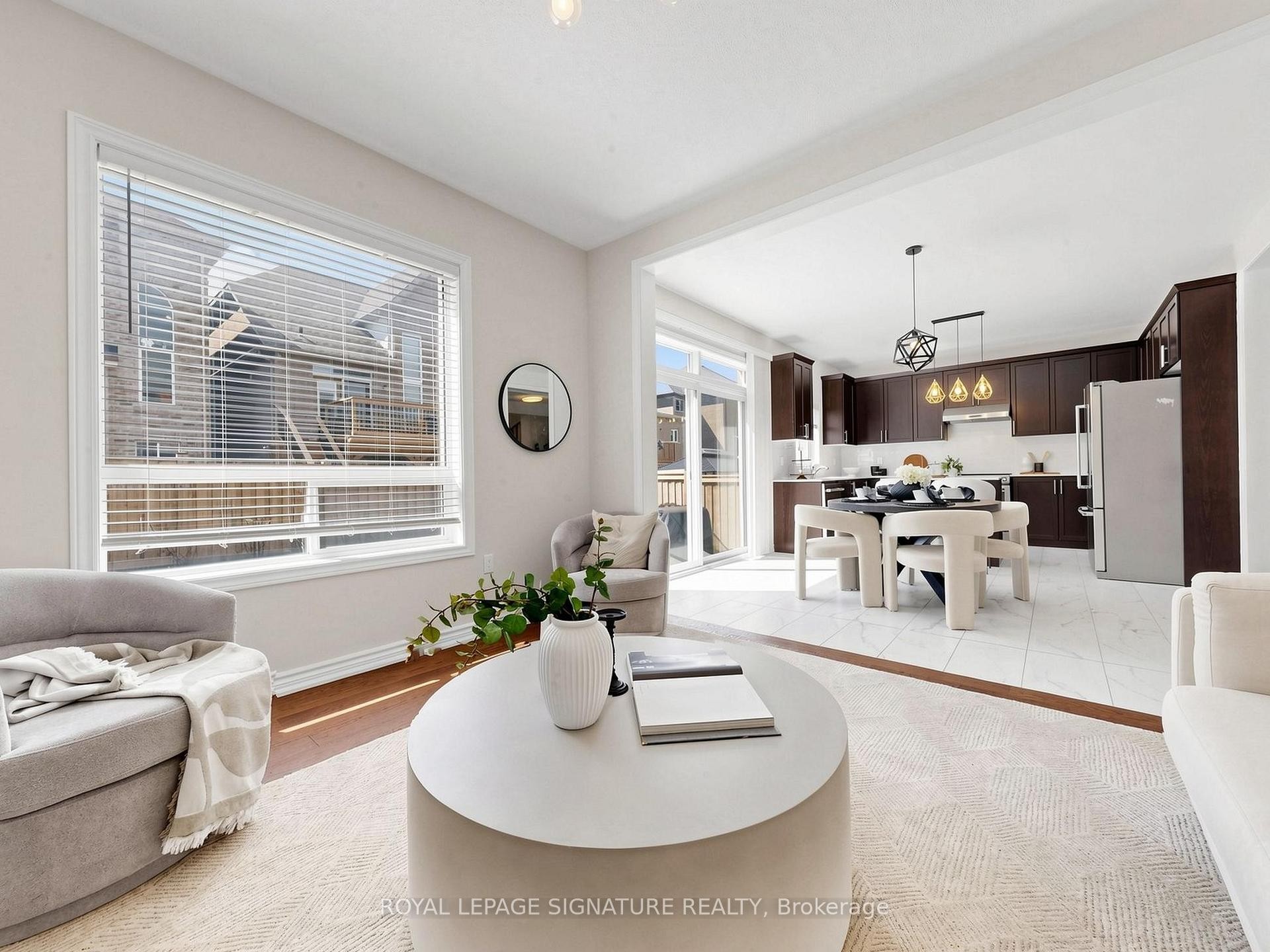 









7


Kingknoll

Crescent,
Georgina,




ON
L4P 0H6

