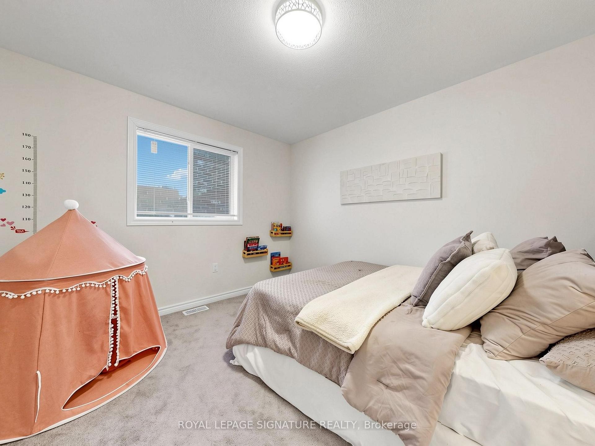 









7


Kingknoll

Crescent,
Georgina,




ON
L4P 0H6

