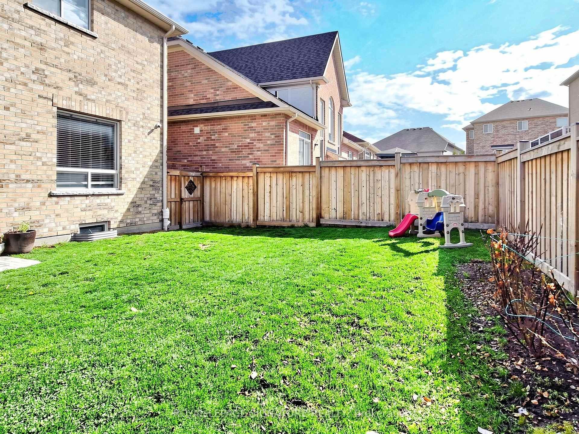 









7


Kingknoll

Crescent,
Georgina,




ON
L4P 0H6

