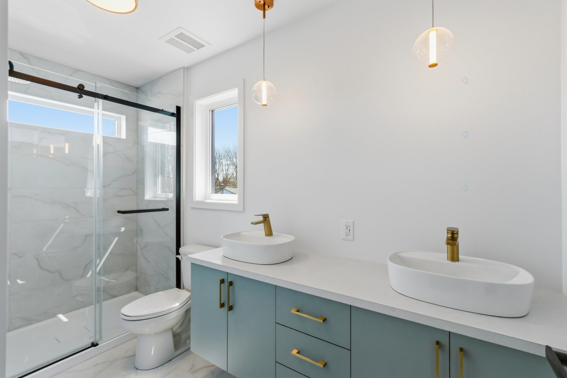 









6


20e Avenue

,
Beauharnois,




QC
J6N0E7

